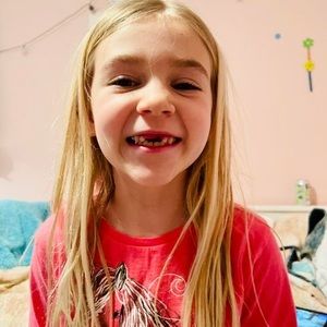 Meet your Posher, Devan